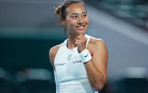 6-4！6-1！郑钦文打疯了，我才是第一夺冠热门