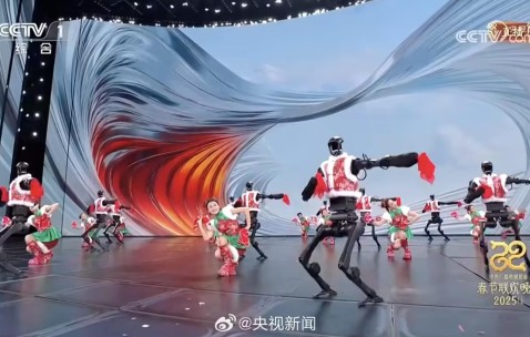 mk体育在线官网春晚《秧BOT》机器人不穿裤子的原因：可能会摔跟头 会削弱科技感